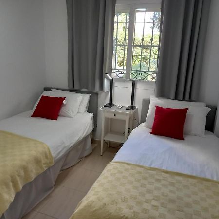 Refurbished 2-Bed Apartment Burriana Beach. 内尔哈 外观 照片