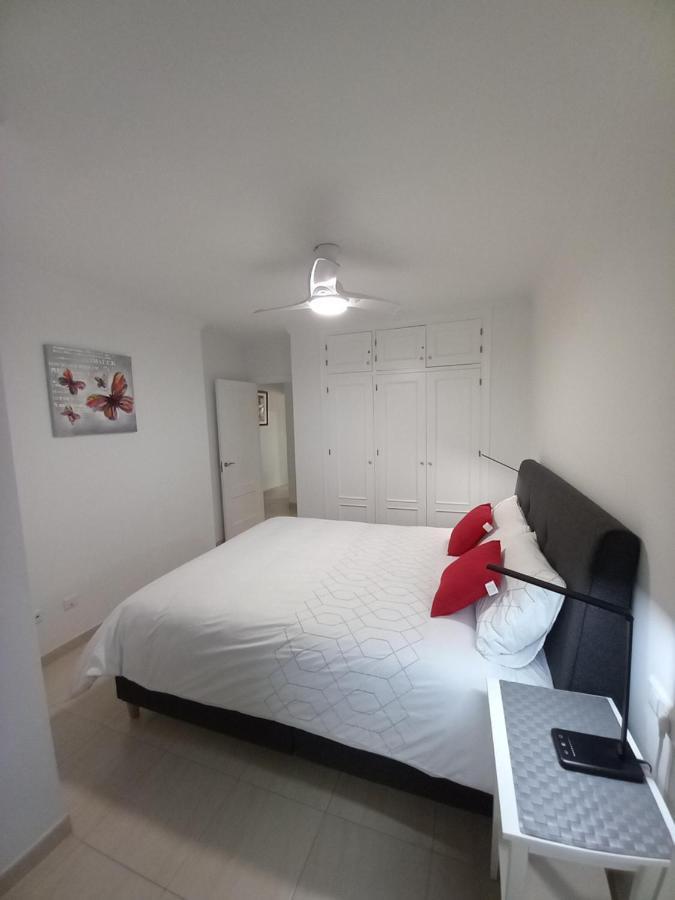 Refurbished 2-Bed Apartment Burriana Beach. 内尔哈 外观 照片