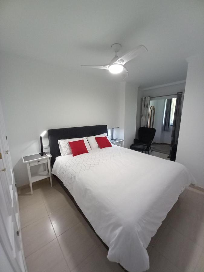 Refurbished 2-Bed Apartment Burriana Beach. 内尔哈 外观 照片